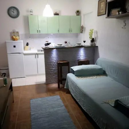 Sarm Apartment Vir